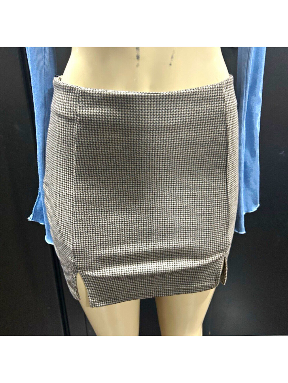 SHEIN Petite Size S Houndstooth Mini Skirt with Side Slits
